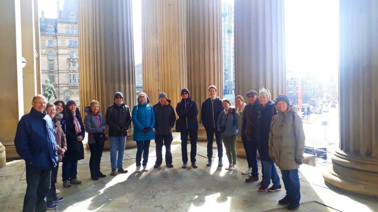 Walk tour group 03_12