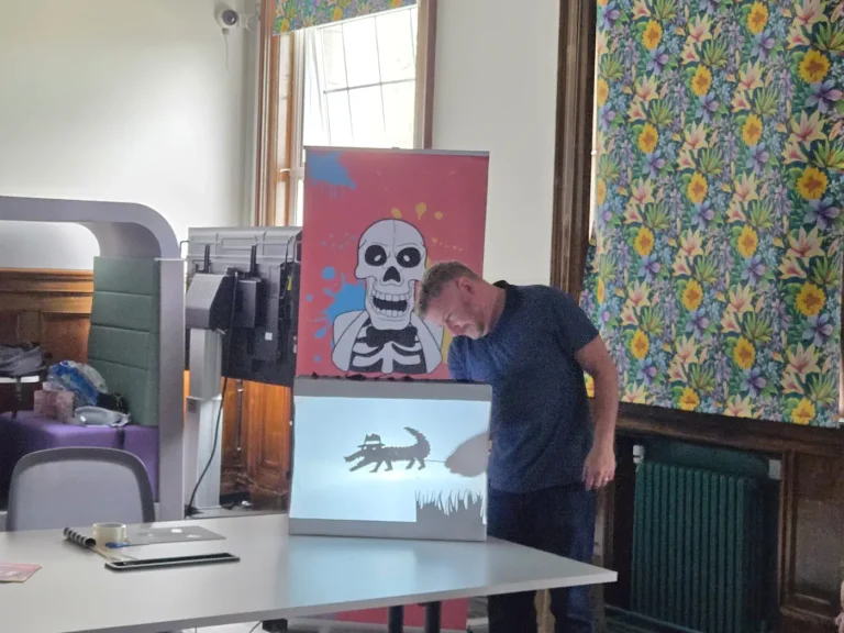 Birkenhead 11 - SHADOW PUPPETS
