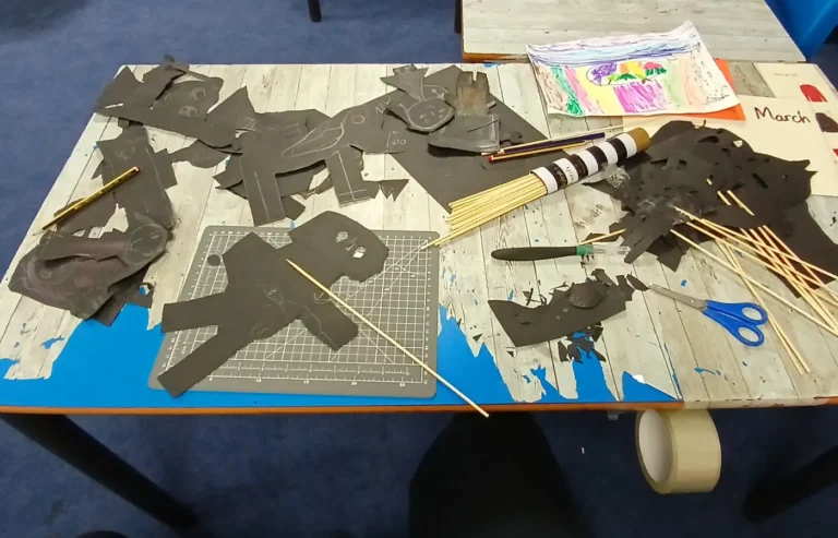 Lee Valley Library - SHADOW PUPPETS